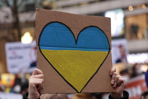 Die Spendenbereitschaft des Kreises für die Ukraine ist unverändert hoch – und auch in den Verbandsgemeinden vor Ort hört die Hilfe nicht auf. Archivfoto: David Young