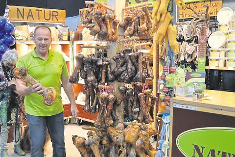 Ein Aussteller auf der ersten Heimtiermesse in Alsfeld im vergangenen Jahr. Linda Buchhammer