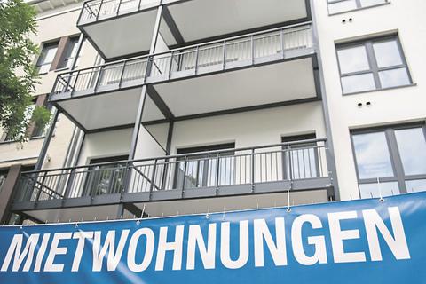Schon seit 2017 wirbt der Vogelsbergkreis aktiv, um Menschen aus der Stadt in die Region zu locken. Doch Mietwohnungen für mittlere Einkommen sind auch hier knapp.