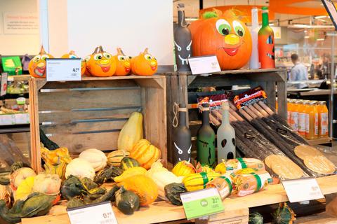 In Supermärkten finden sich nur vereinzelt Halloween-Artikel. © Werner Stoepler