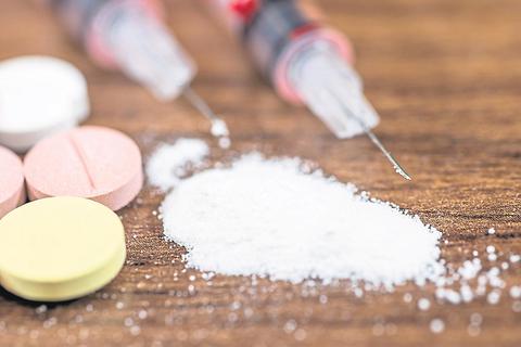 Bunte Pillen sind auch im Vogelsberg auf dem Vormarsch. Dagegen ist der Konsum von Heroin und Kokain hier seltener. © Fotolia