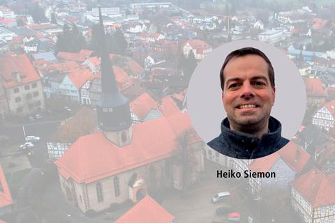 Heiko Siemon hat es im ersten Wahlgang geschafft, Bürgermeister von Schlitz zu werden. Grafik: Köhler 