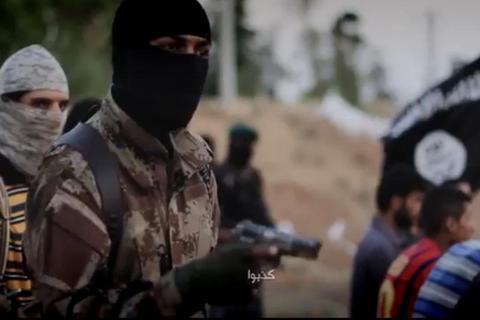 Szene aus einem Propagandavideo des "Islamischen Staats".  Archivfoto: dpa