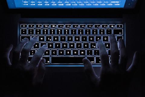 Eine Studie des Kriminologischen Instituts Niedersachsen bestätigte, dass während der Pandemie die Cyberangriffe auf Unternehmen zunehmend erfolgreich waren. Archivfoto:dpa