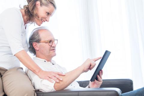 Digitaler Behördengang: Ihre Rente können Versicherte online beantragen. © Christin Klose/dpa-tmn