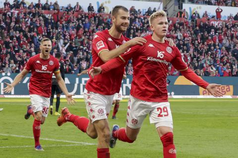Lange her: Der Mainzer Jonathan Burkardt bejubelt seinen Treffer zum 1:0 gegen Eintracht Frankfurt im November 2023. Seitdem wartet der Stürmer auf einen Einsatz.