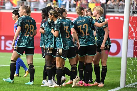 Zwar besiegten die DFB-Frauen Vietnam mit 2:1, dennoch war das kein gutes Spiel. Auch für die meisten Eintracht Frankfurt Spielerinnen.